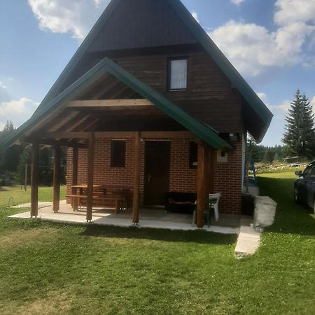 House In Forest Жабляк Екстер'єр фото